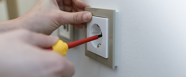 Elektro­installation bei Elektro Häcker GmbH in Schweinfurt
