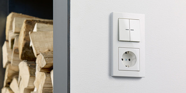 JUNG KNX Taster F 10 bei Elektro Häcker GmbH in Schweinfurt